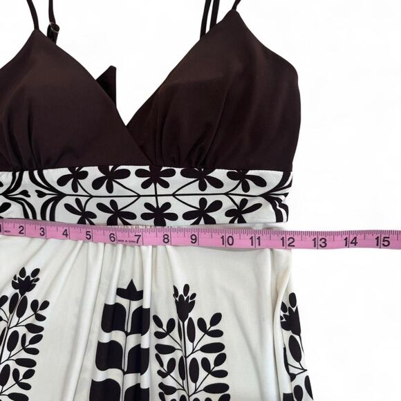 2000’s Dark Brown and White Floral Dress - Picture 5 of 6